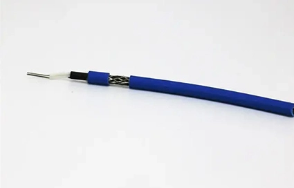 暖房ケーブルと従来の暖房装置の比較利点は何ですか?